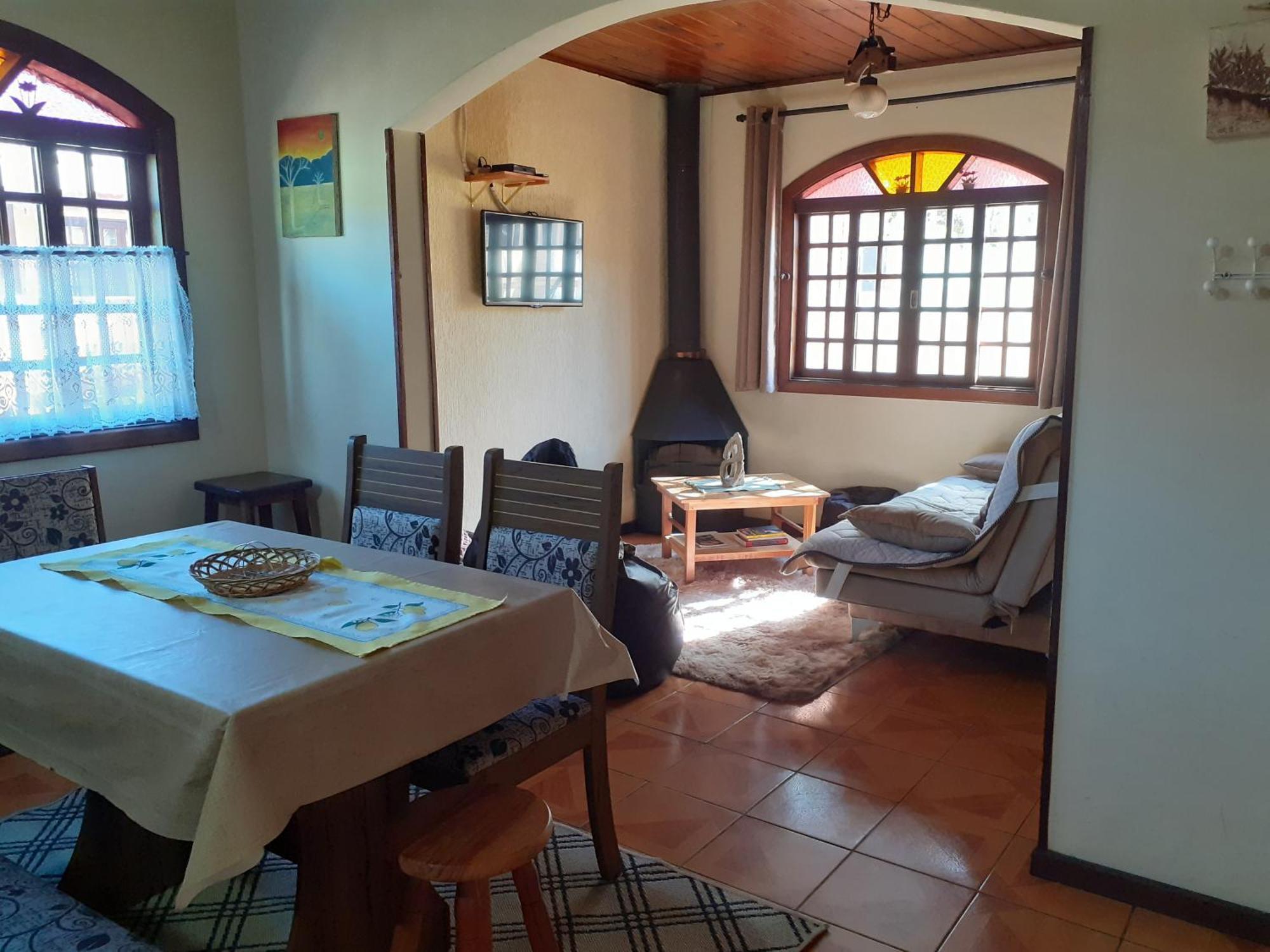 Casa/Chale Campos Do Jordaoヴィラ エクステリア 写真